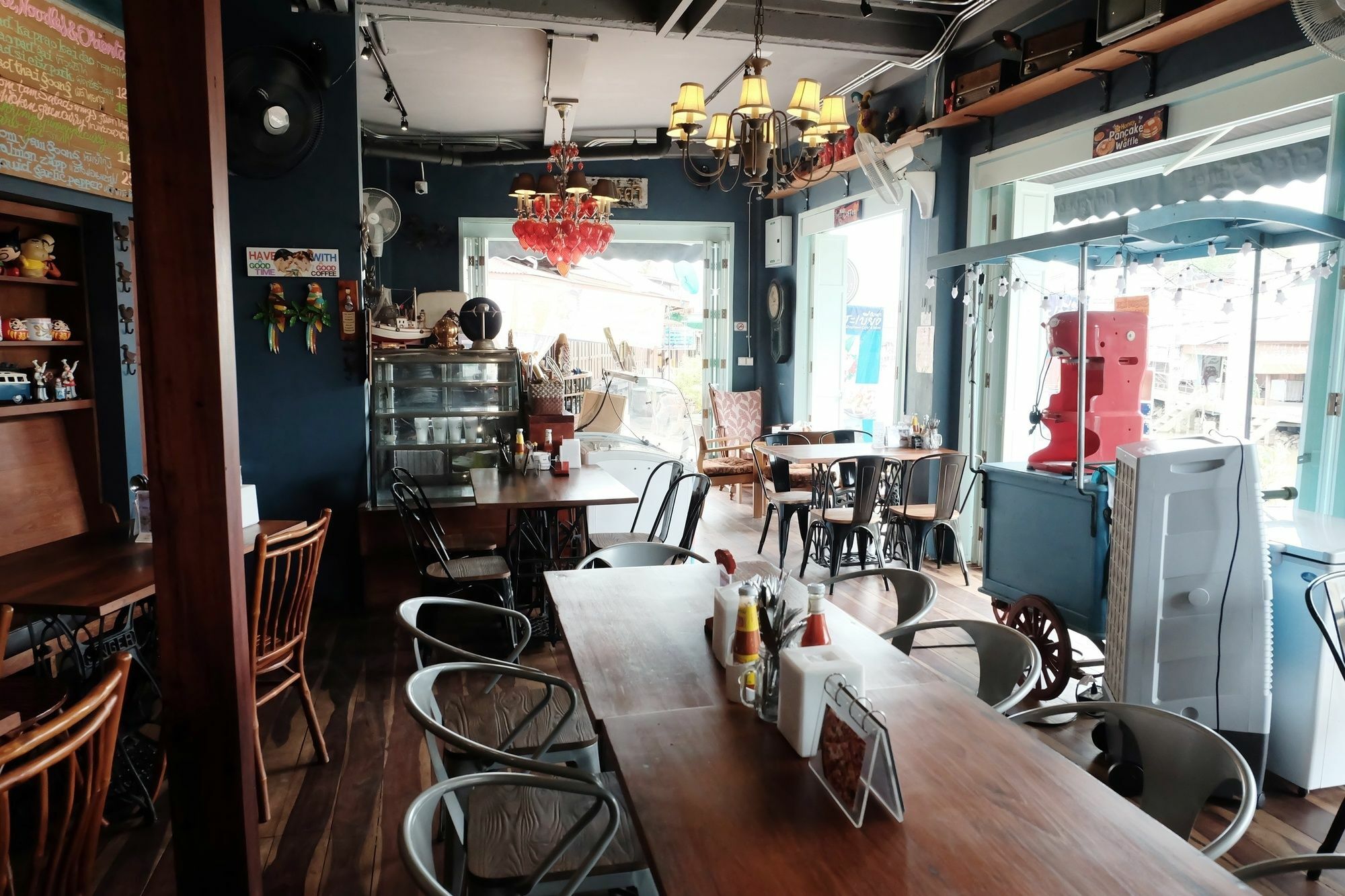 Roomquest Rimrabeang At Amphawa Exterior photo